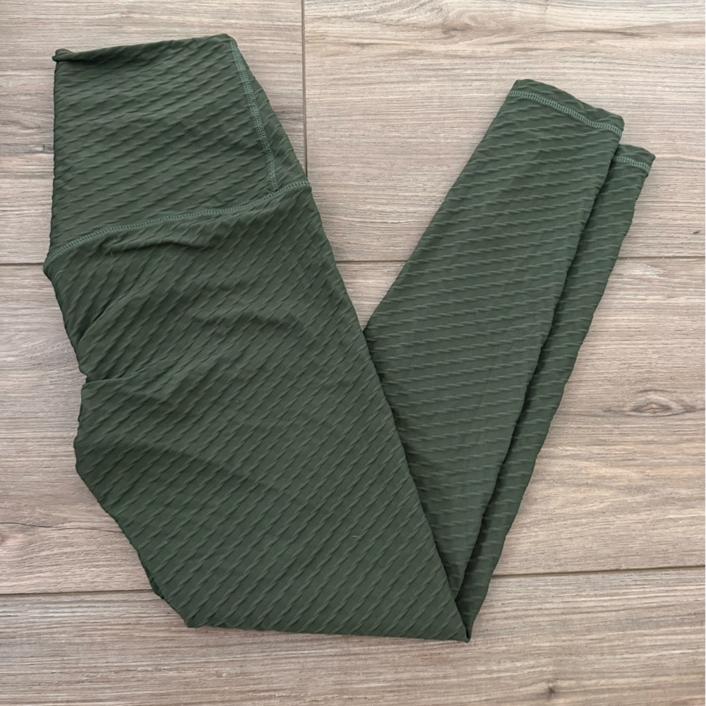 Born primitive leggings NWOT
